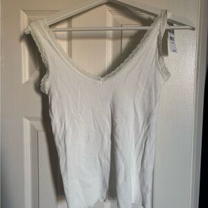 BNWT brandy melville lace tank